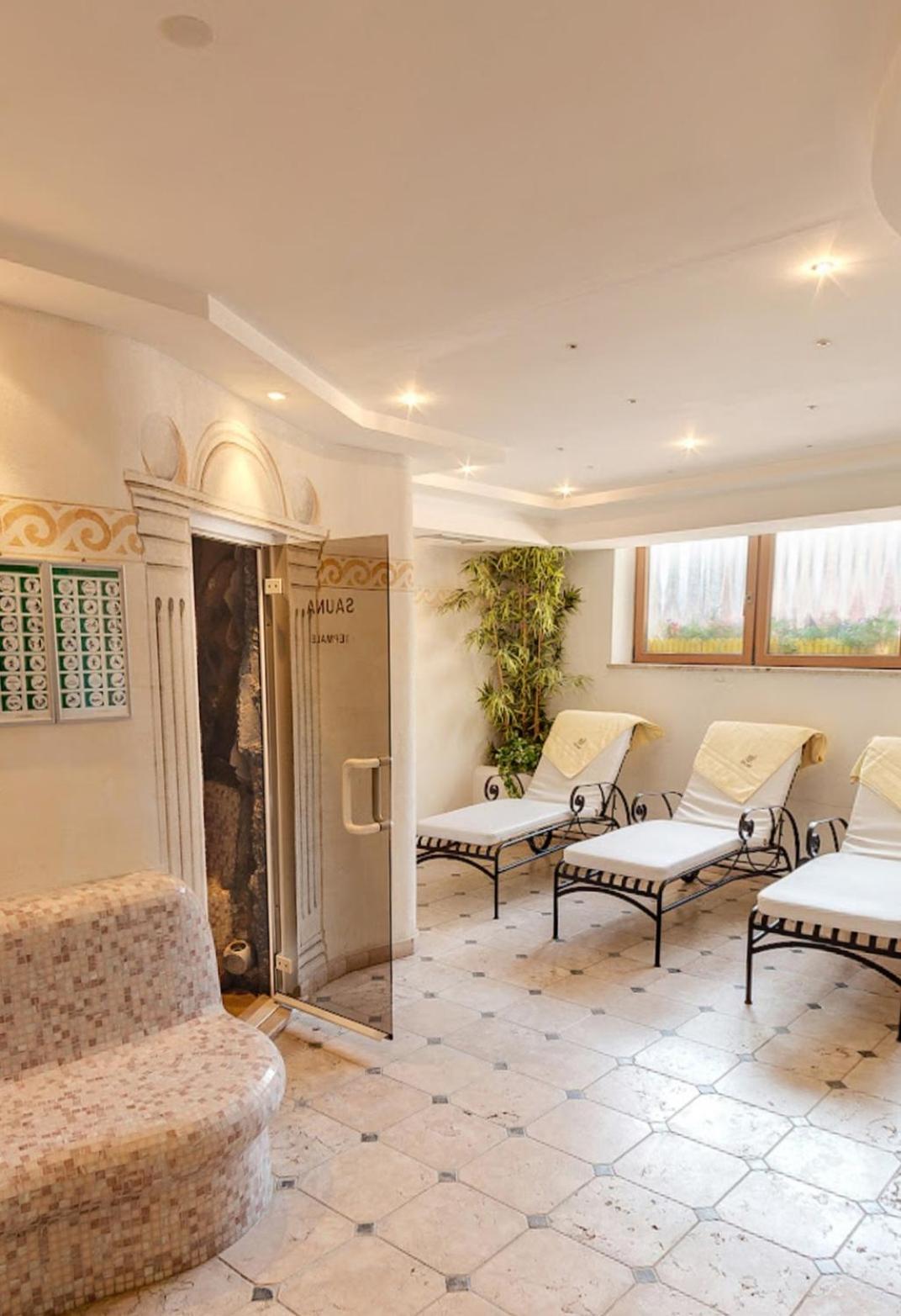 Hotel Tonnerhof Racines Kültér fotó